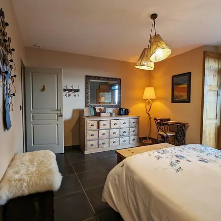 Confortable Avec Wi-fi, Parking Et Espace Bien-etre Inclus - Fr-1-582-485 Bed & Breakfast Saint-Privat-d'Allier